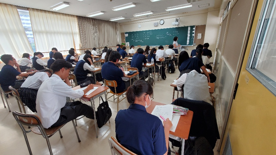 教室前向き　面接練習２